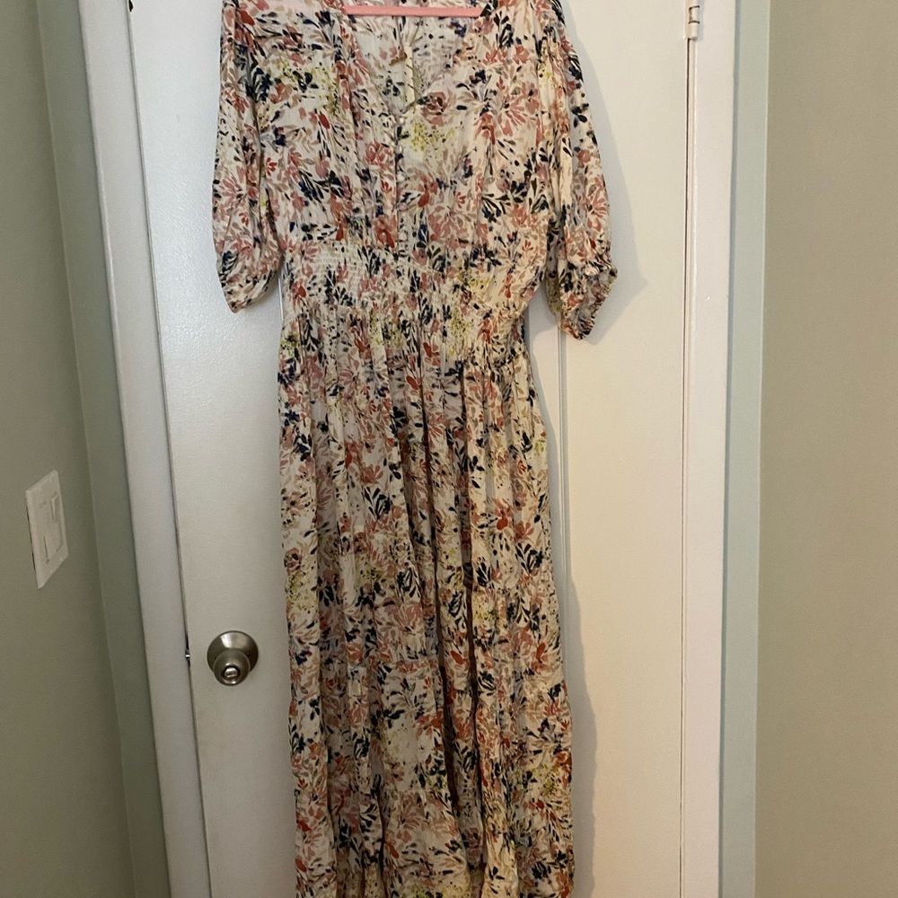 Kings road maxi dress with puff sleeves and tiered bottom